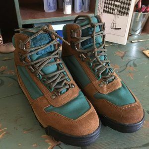 Vasque Women's Hiking Boots Size 8